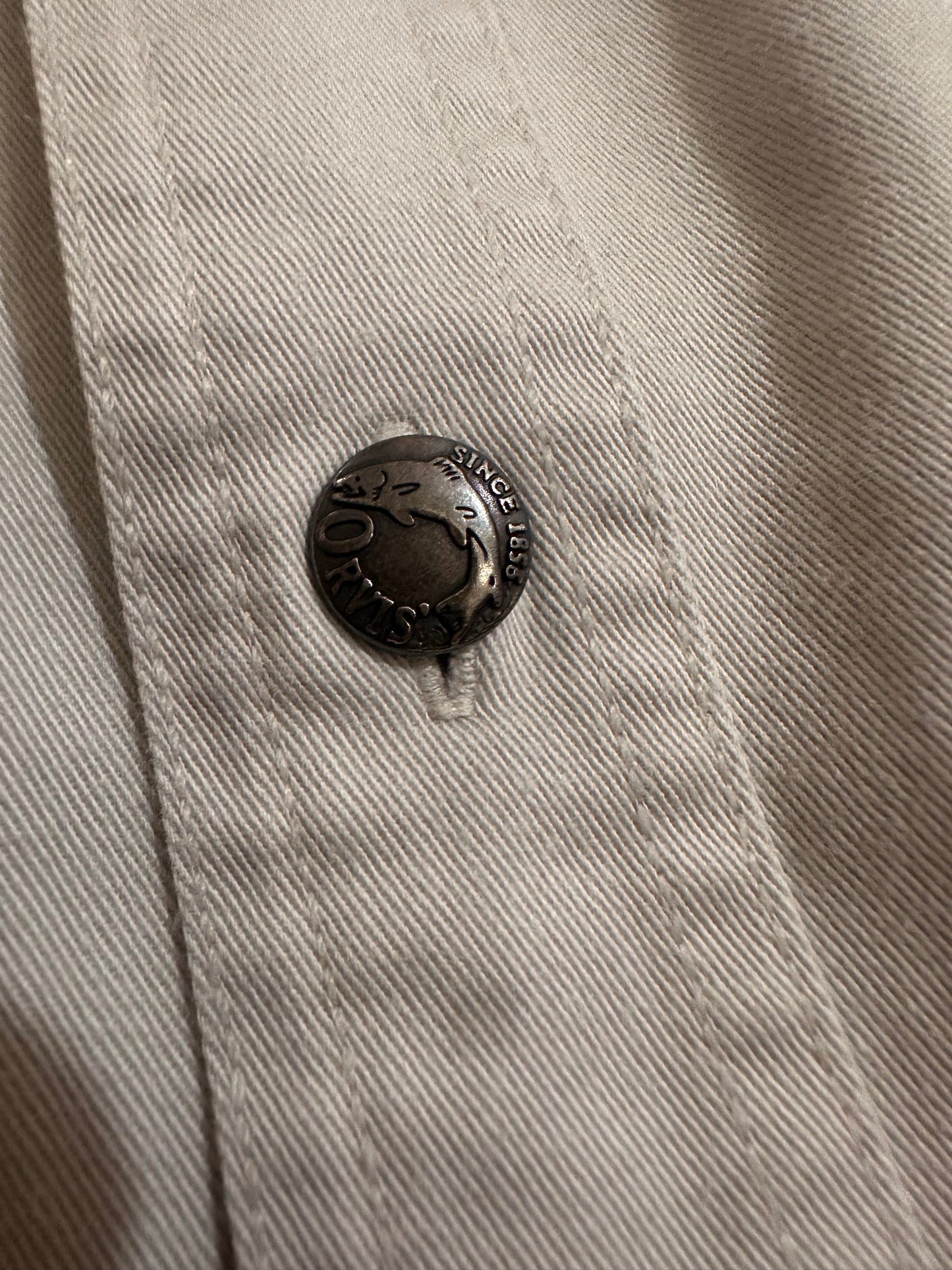 Vintage Orvis Button Down (XL) Embroidered Flies and Metal Fish Logo Buttons - Cream/Khaki/Beige