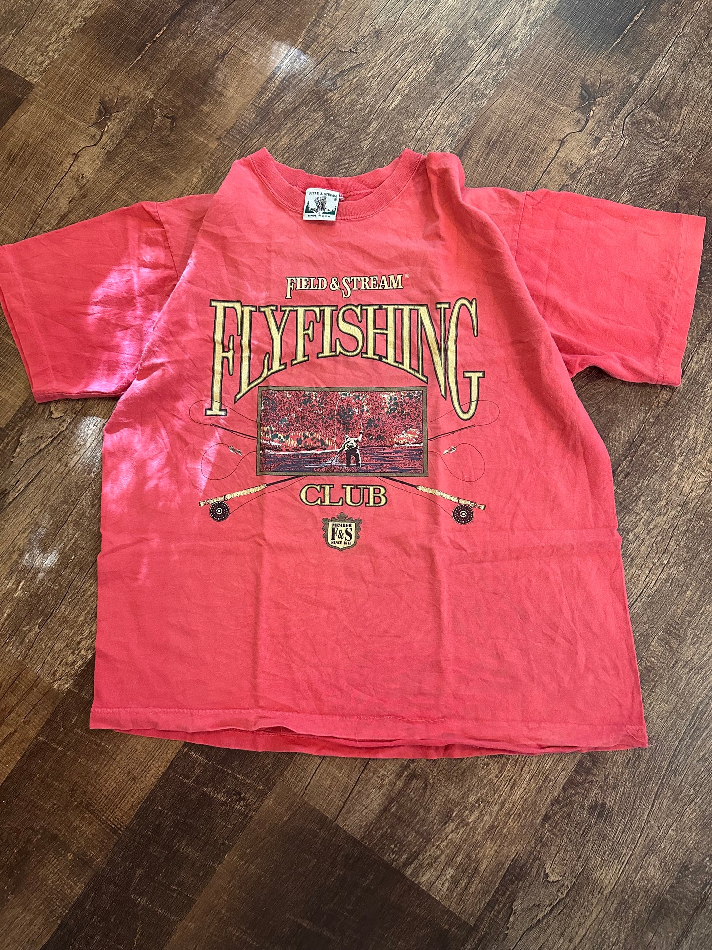Vintage Field & Stream Tshirt (L) Fly Fishing Club - Red