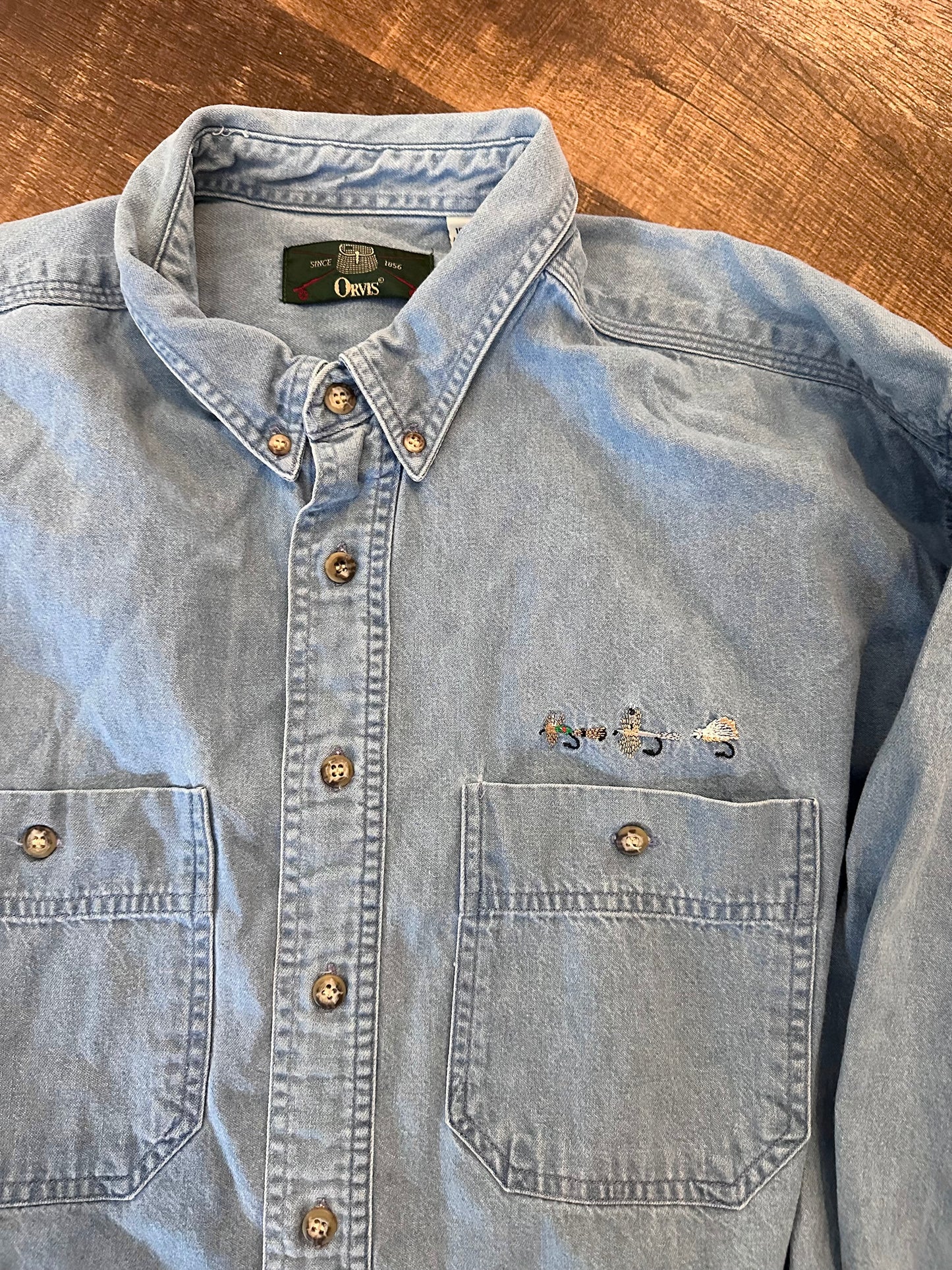 Vintage Orvis Denim Button Down (XXL) Embroidered Fly Lures