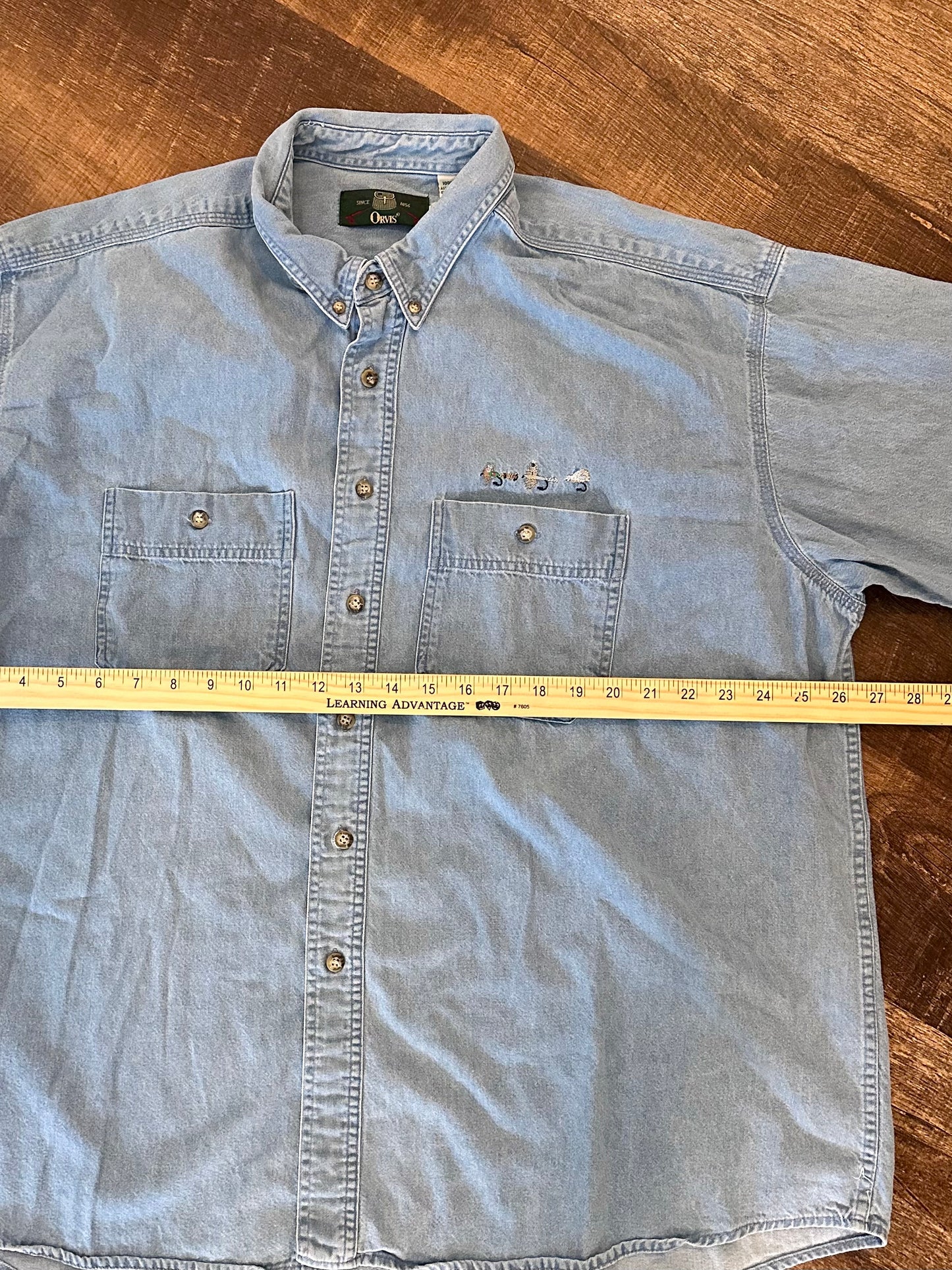 Vintage Orvis Denim Button Down (XXL) Embroidered Fly Lures
