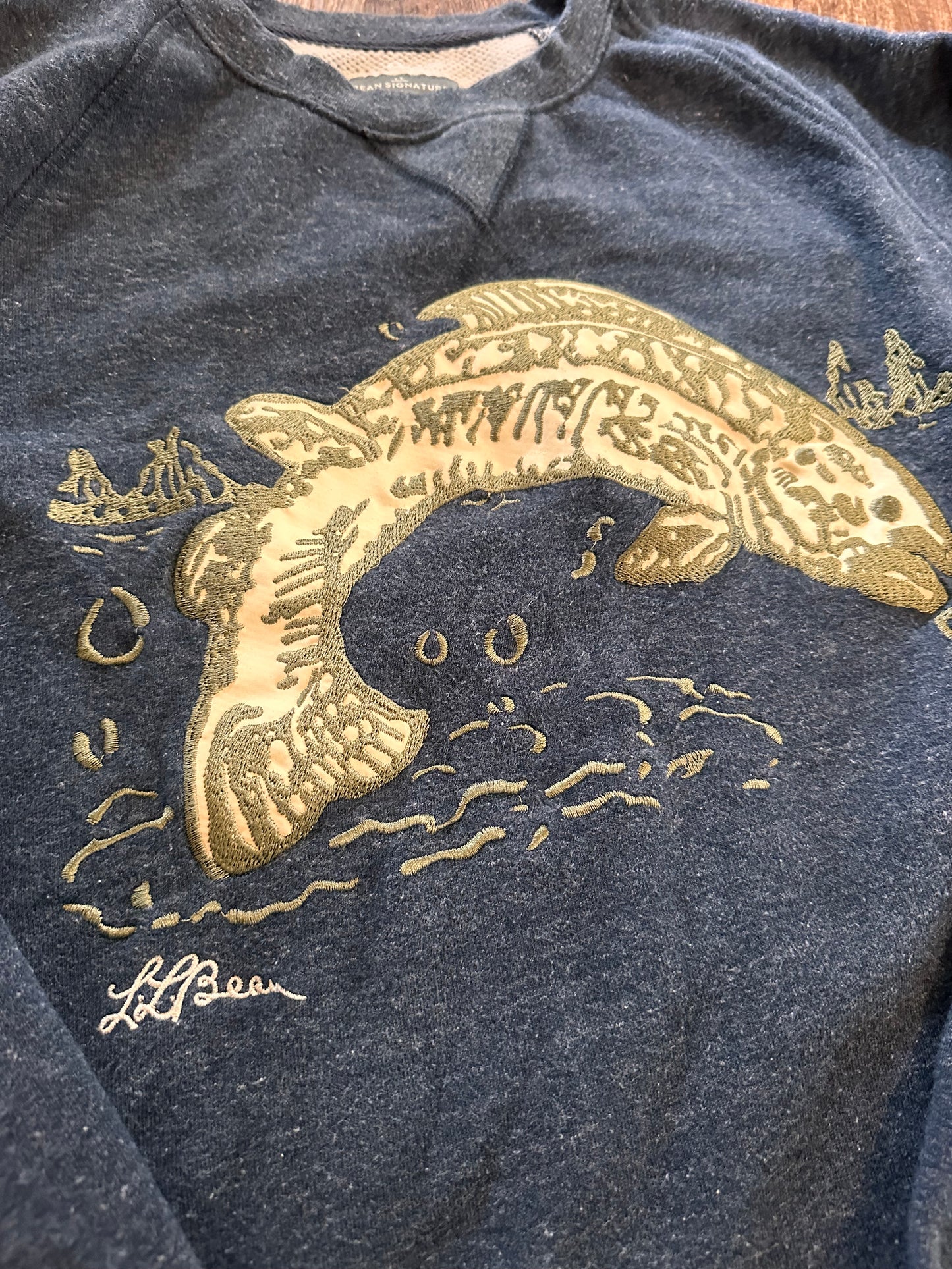 L.L. Bean Sweater (Slimfit M) Embroidered Trout - Navy