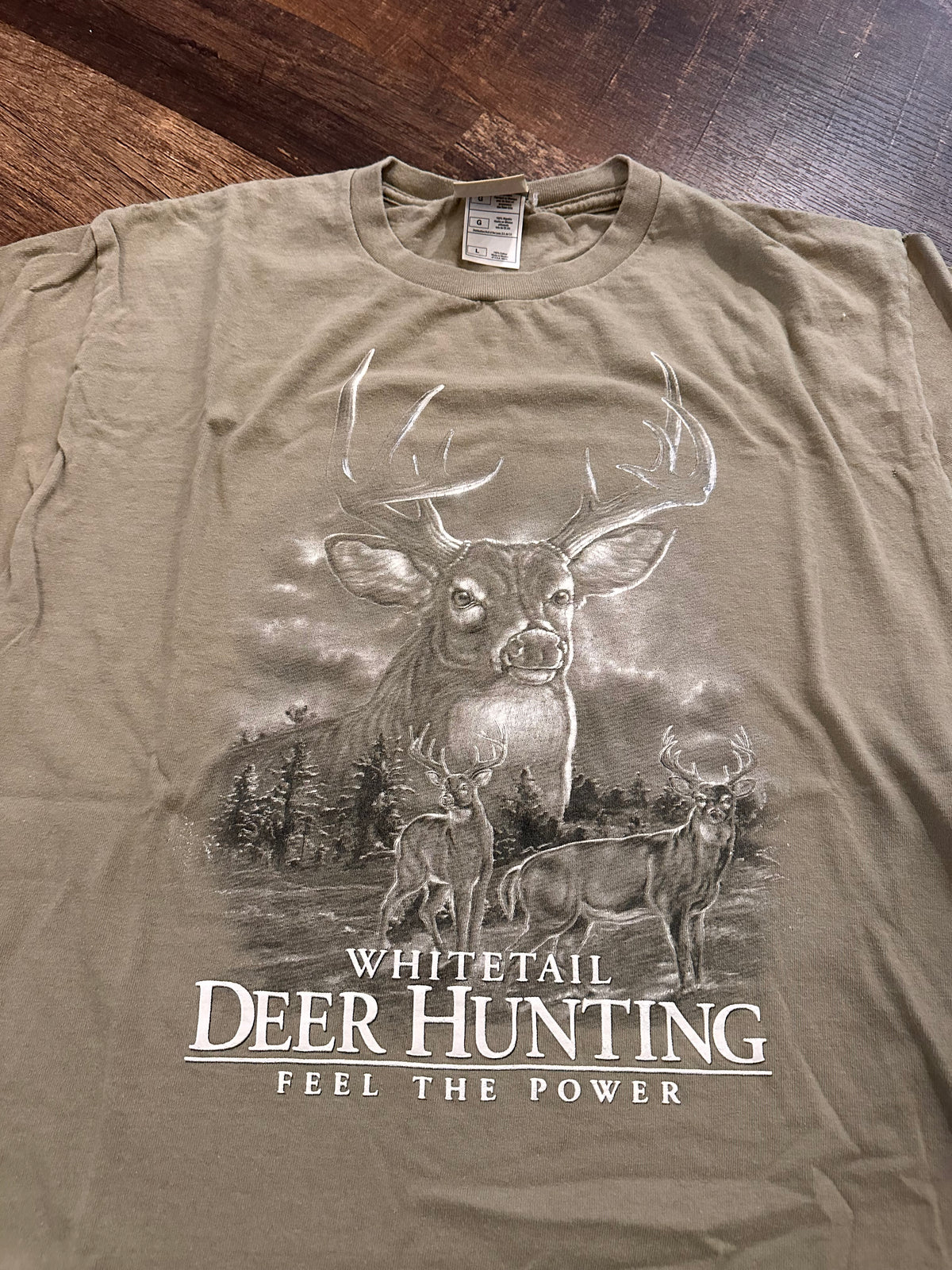 Whitetail Deer Hunting T (L)