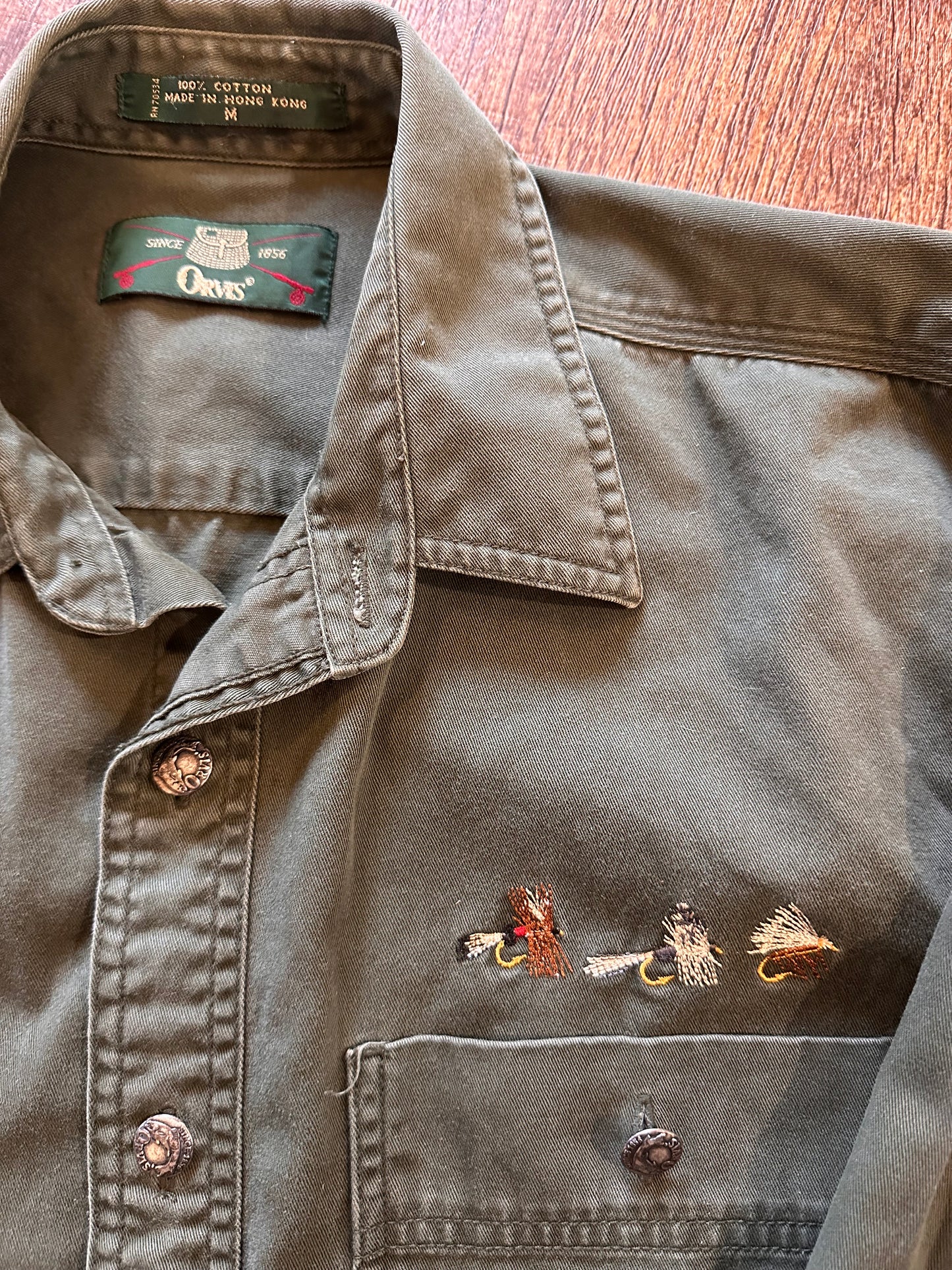 Vintage Orvis Button Down (M) Embroidered Flies and Metal Logo Buttons