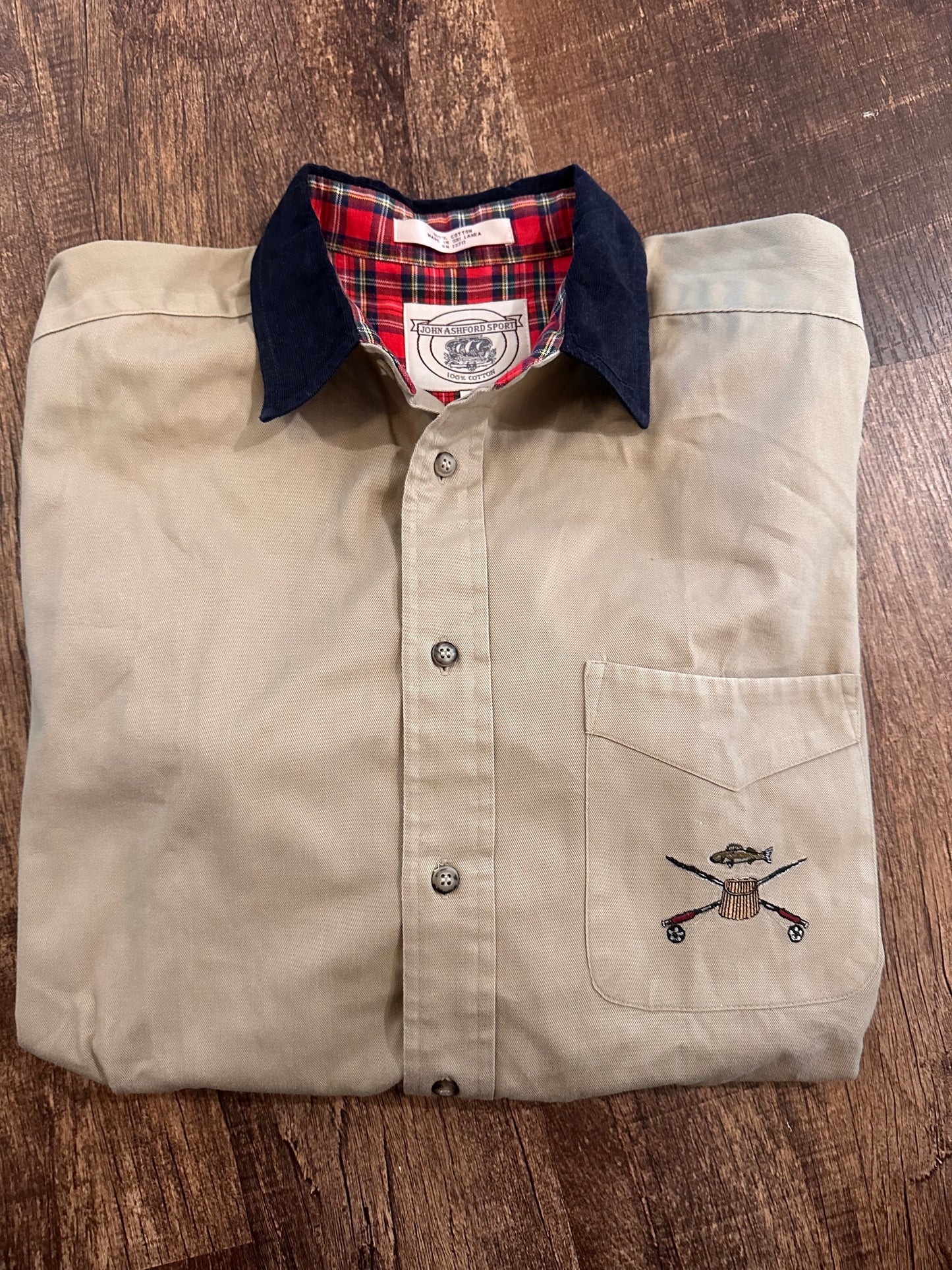 Vintage John Ashford Sport Button Down (M) Embroidered Fly Fishing