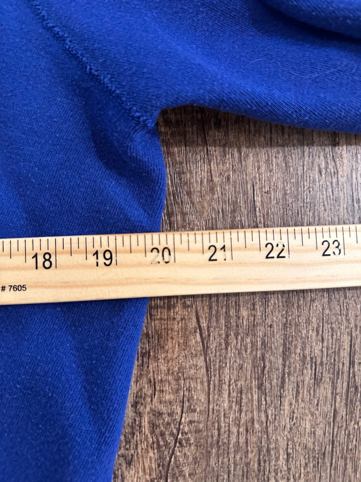 Vintage Bassett Walker Crewneck (L) Bass on Back - Blue