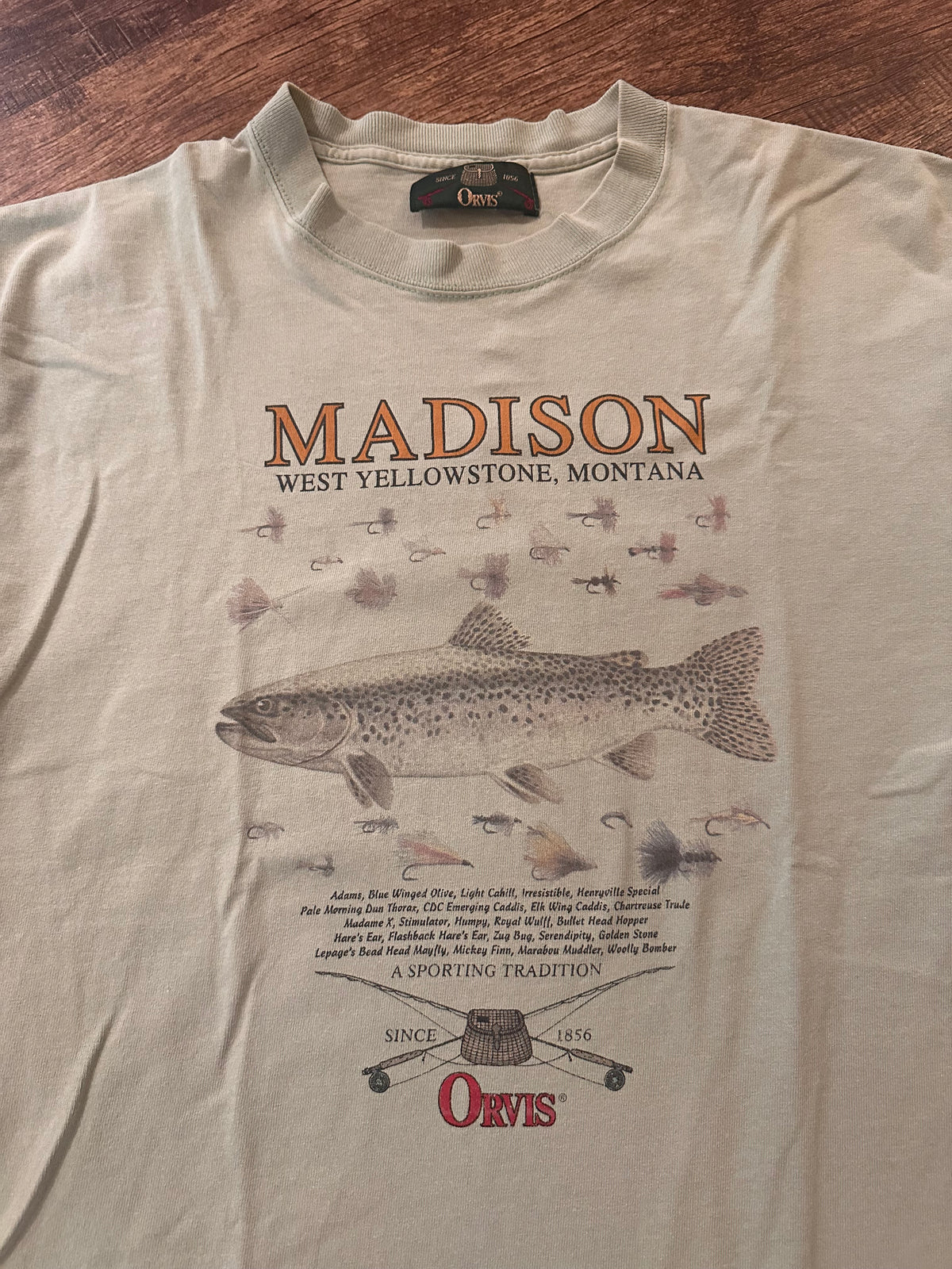 Vintage Orvis Tshirt (M/L)