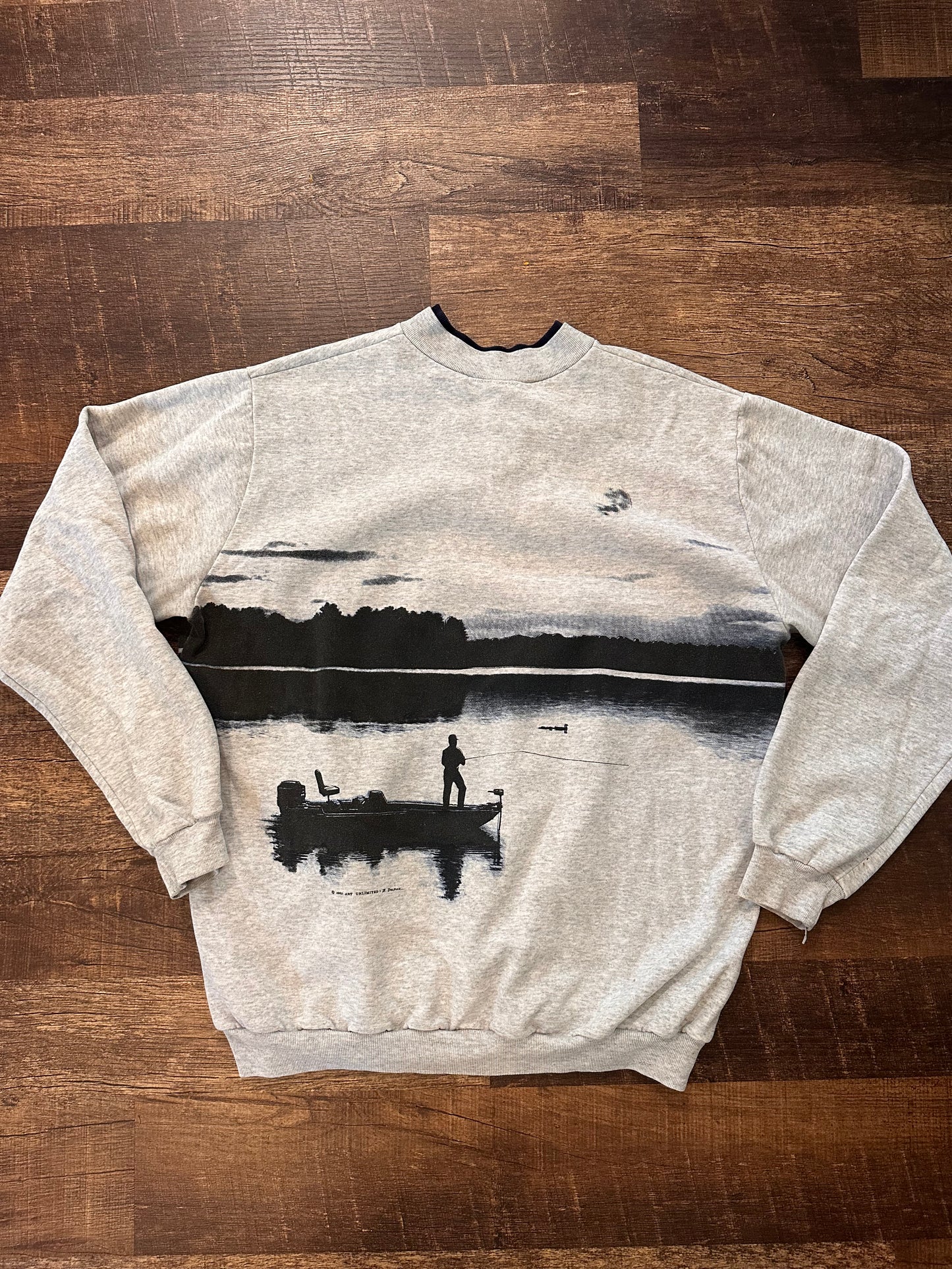 Vintage Art Unlimited Henley Crewneck (XL) Fishing Scene under Moon
