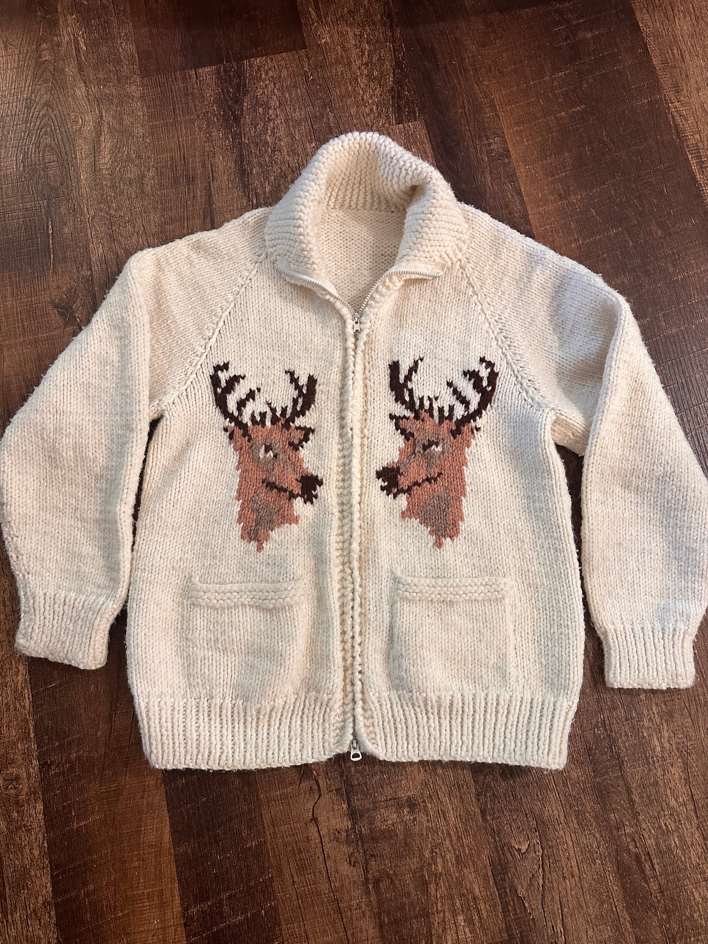 Vintage Cowichan Sweater Deer - Cream White