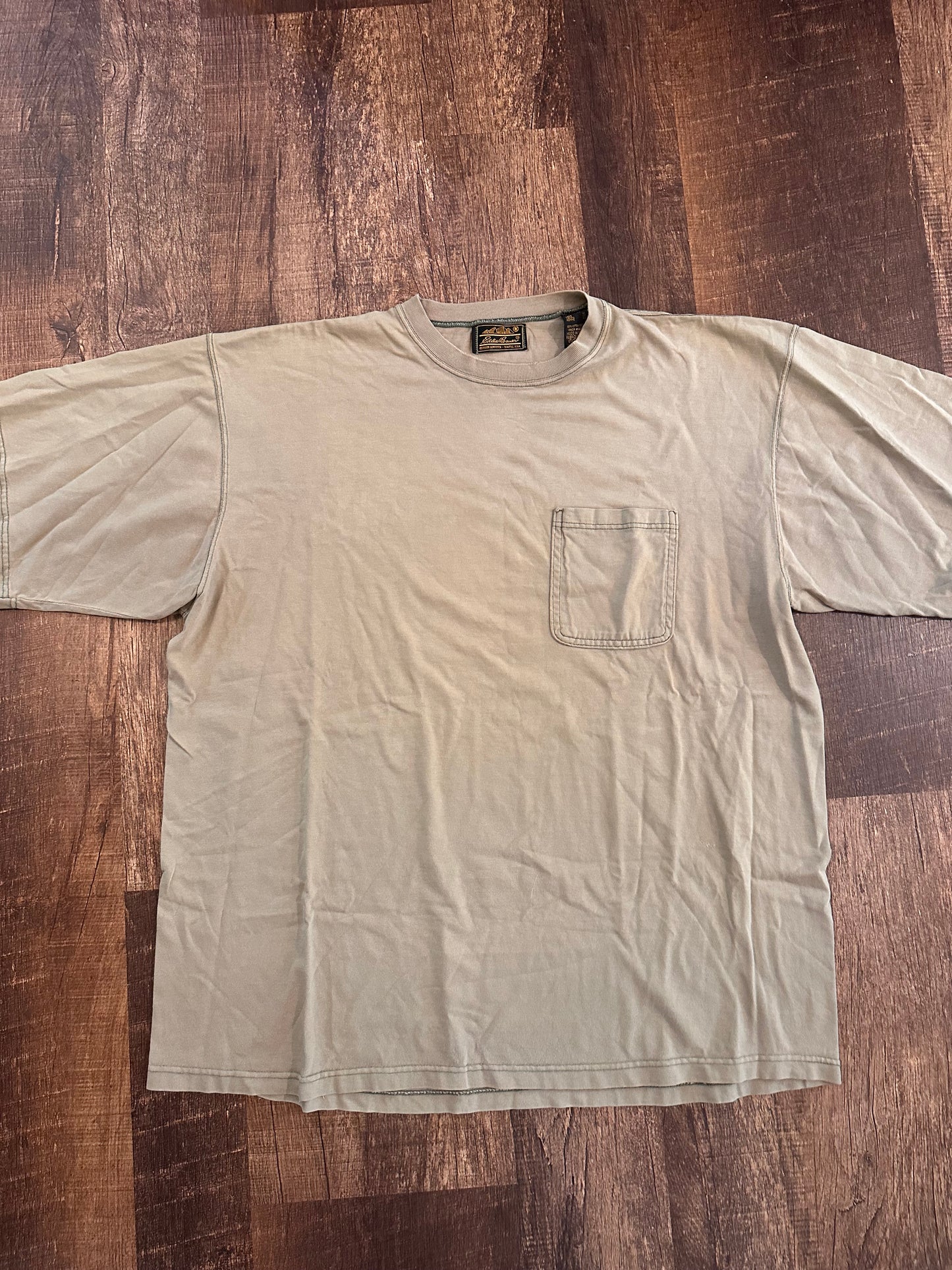Vintage Eddie Bauer Catch & Release Pocket T-Shirt (XL)