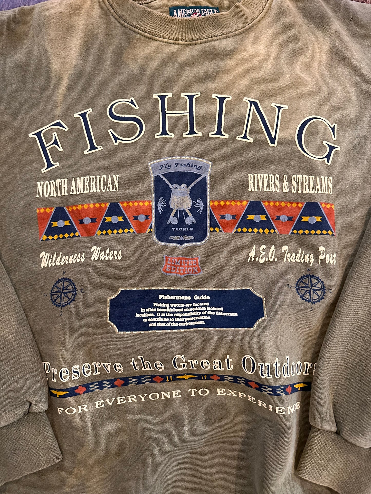 Vintage American Eagle Outfitters Crewneck (XL) Sun Faded Light Distressed
